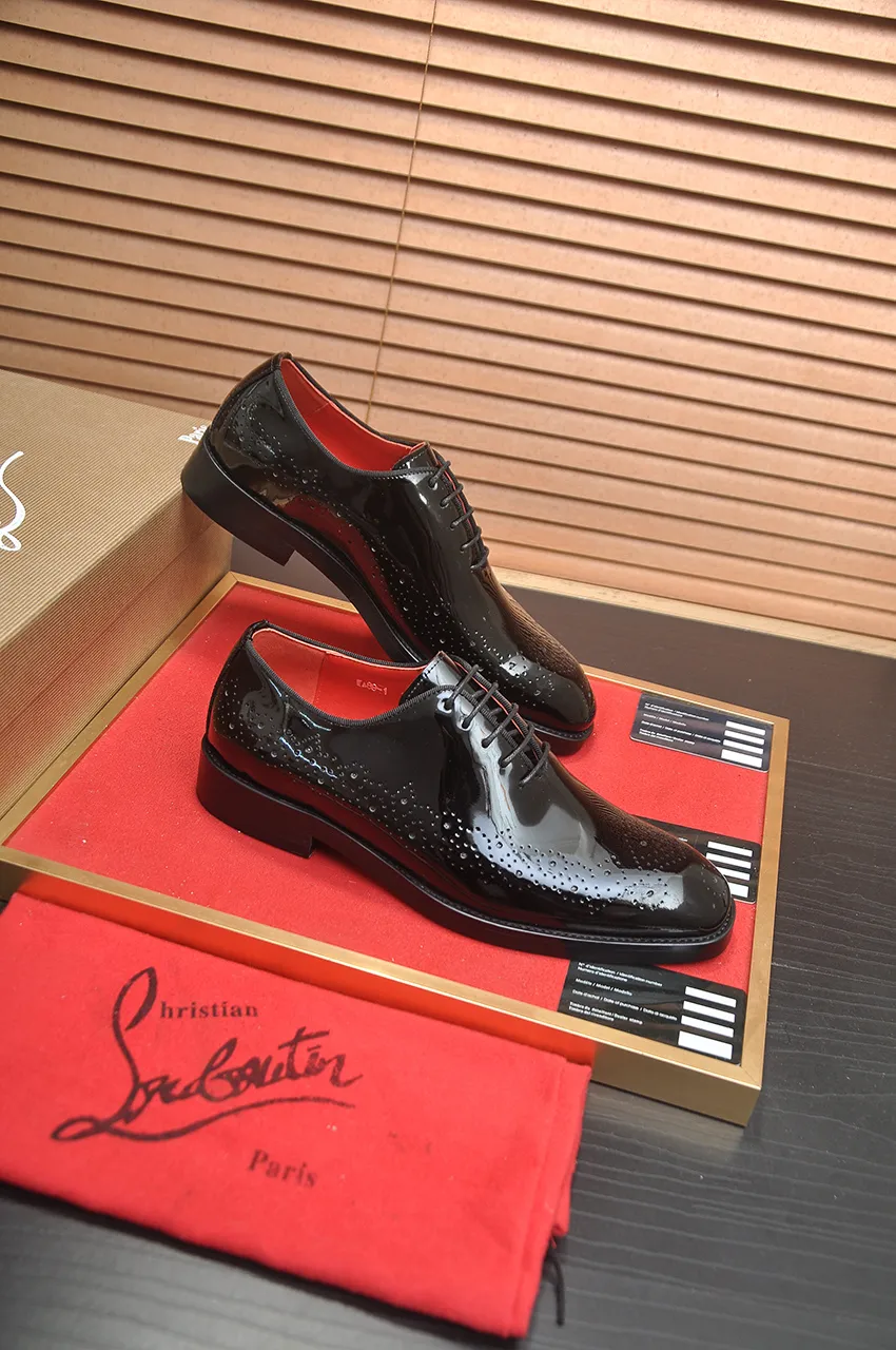 Men's shoes 💰620💶 [Chrstian Loubotin] Red-soled shoes 💋Original mold opening, the highest version on the market, purely handmade ➕Imported cowhide uppers, first-layer water-dyed cowhide lining! Original EU high-gloss outsole. 38 to 45 (45 customized)